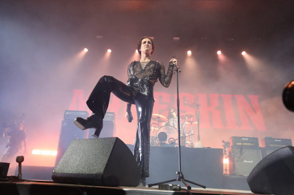 Clique para ver imagem em tamanho real
==============
maneskin_coachella_28129.jpg maneskin_coachella_28129.jpg