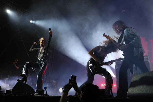 Clique para ver imagem em tamanho real
==============
maneskin_coachella_28929.jpg maneskin_coachella_28929.jpg