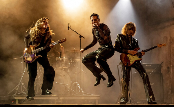 Clique para ver imagem em tamanho real
==============
maneskin_tiktoklive_28929.jpg maneskin_tiktoklive_28929.jpg