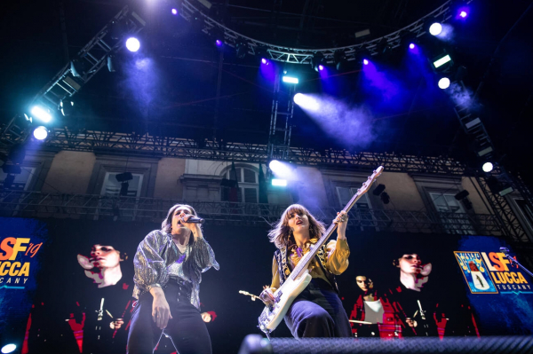 Clique para ver imagem em tamanho real
==============
maneskin_luccasummerfestival_28229.jpg maneskin_luccasummerfestival_28229.jpg