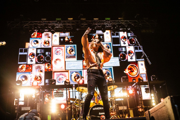 Clique para ver imagem em tamanho real
==============
maneskin_collisionifestival_28429.jpg maneskin_collisionifestival_28429.jpg