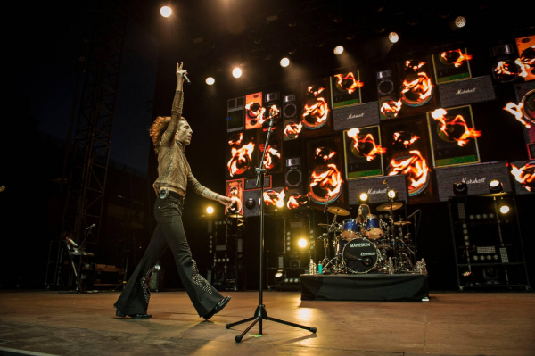 Clique para ver imagem em tamanho real
==============
maneskin_romassumerfest_28129.jpg maneskin_romassumerfest_28129.jpg