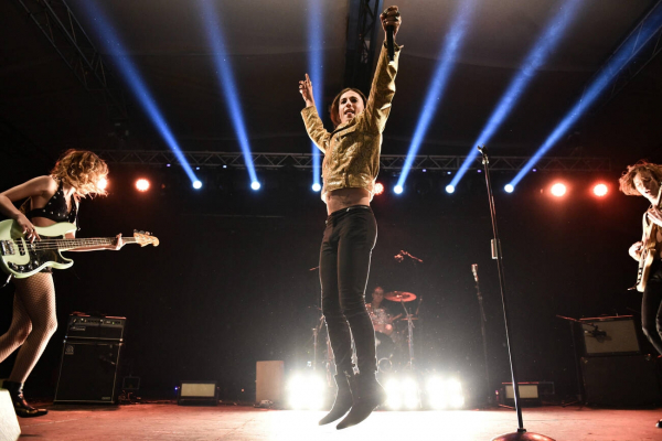 Clique para ver imagem em tamanho real
==============
maneskin_napoli_28529.jpg maneskin_napoli_28529.jpg