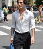 BGUK_2390839_018.jpg