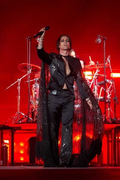 Clique para ver imagem em tamanho real
==============
BGUK_2419338_010.jpg BGUK_2419338_010.jpg