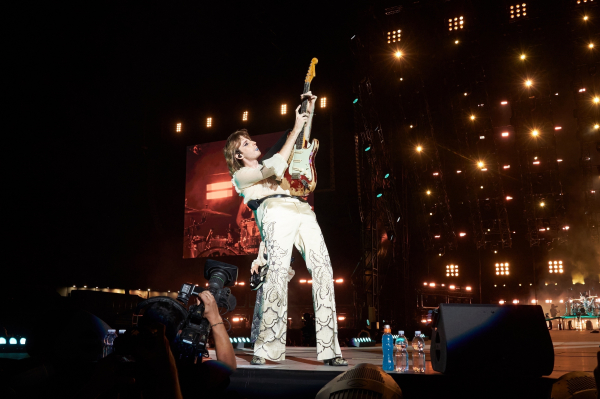 Clique para ver imagem em tamanho real
==============
BGUK_2419338_047.jpg BGUK_2419338_047.jpg