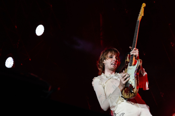 Clique para ver imagem em tamanho real
==============
maneskin_circomassimo2_283629.jpg maneskin_circomassimo2_283629.jpg