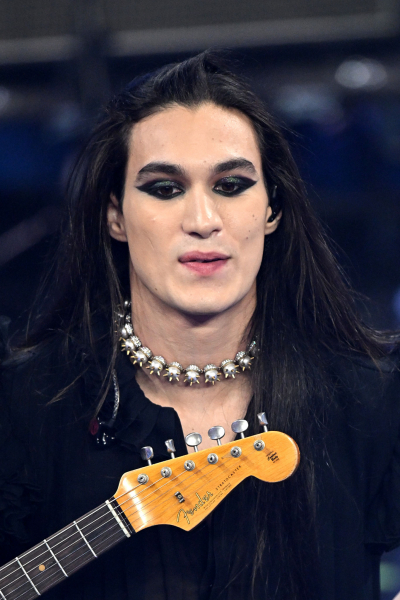 maneskin_editorial_shitterstock_sanremo_festival_2022_282329.jpg