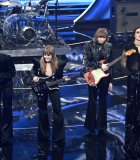 maneskin_editorial_shitterstock_sanremo_festival_2022_2813129.jpg