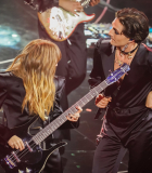 maneskin_editorial_shitterstock_sanremo_festival_2022_2815329.jpg