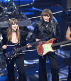 maneskin_editorial_shitterstock_sanremo_festival_2022_2817529.jpg