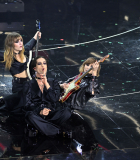 maneskin_editorial_shitterstock_sanremo_festival_2022_2817829.jpg