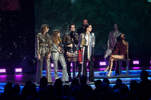 Clique para ver imagem em tamanho real
==============
maneskin_editorial_EMA_28129.jpg maneskin_editorial_EMA_28129.jpg