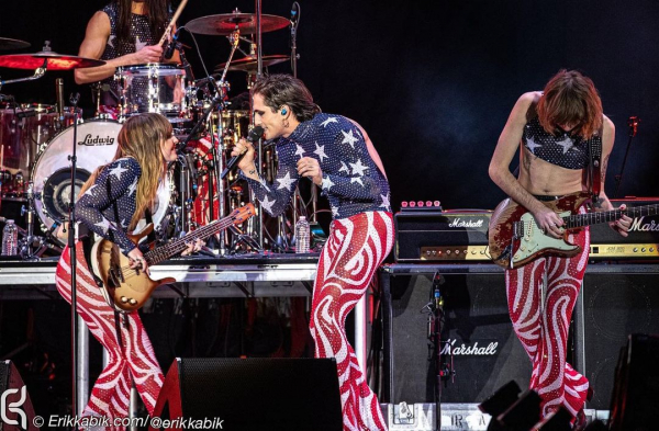 Clique para ver imagem em tamanho real
==============
© Erik Kabik
 © Erik Kabik