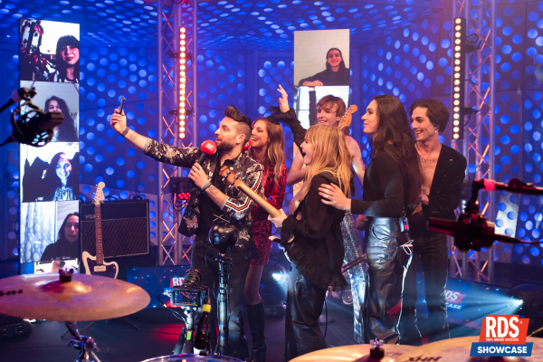 Clique para ver imagem em tamanho real
==============
RDS-SHOWCASE-MANESKIN-4869.jpg RDS-SHOWCASE-MANESKIN-4869.jpg