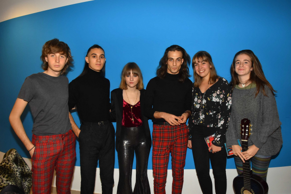 Clique para ver imagem em tamanho real
==============
46694263_2621772887833684_2301667802785775616_n.jpg 46694263_2621772887833684_2301667802785775616_n.jpg