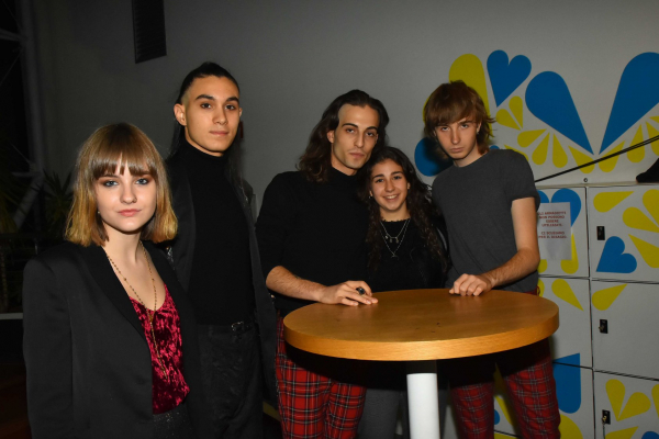 Clique para ver imagem em tamanho real
==============
47067717_2621783627832610_6901476097746010112_n.jpg 47067717_2621783627832610_6901476097746010112_n.jpg