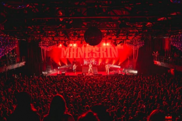 Clique para ver imagem em tamanho real
==============
Colin Newby
 Colin Newby