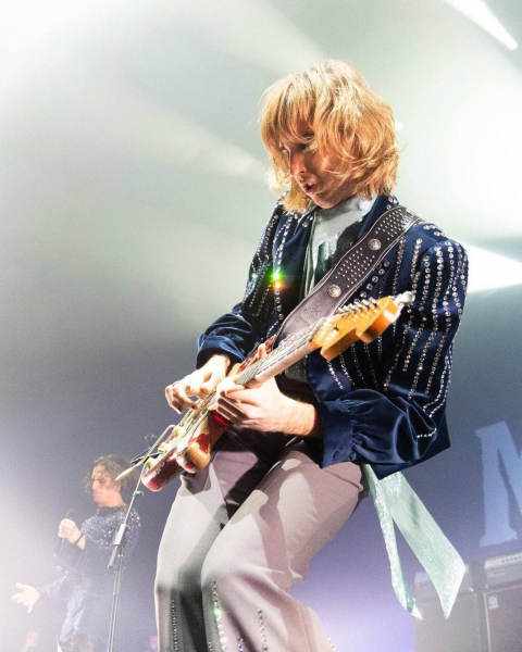 Clique para ver imagem em tamanho real
==============
Chloé Dugourd
 Chloé Dugourd