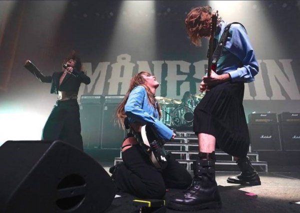 Clique para ver imagem em tamanho real
==============
Perry Julien
 Perry Julien