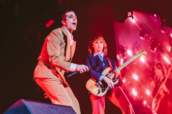 Clique para ver imagem em tamanho real
==============
© ADINA SCHARFENBERG 
 © ADINA SCHARFENBERG