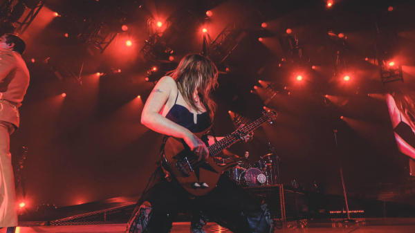 Clique para ver imagem em tamanho real
==============
© ERIK LORENZ
 © ERIK LORENZ