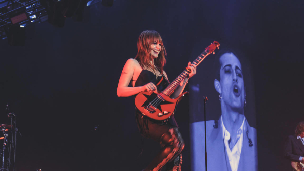 Clique para ver imagem em tamanho real
==============
© ERIK LORENZ
 © ERIK LORENZ