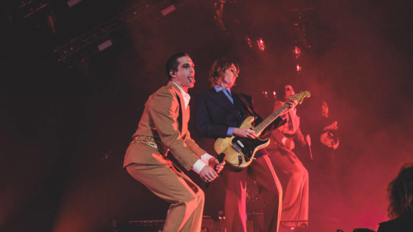 Clique para ver imagem em tamanho real
==============
© ERIK LORENZ
 © ERIK LORENZ