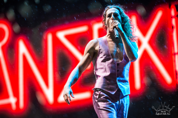 Clique para ver imagem em tamanho real
==============
Ph. Rafaelle Della Pace
Ph. Rafaelle Della Pace