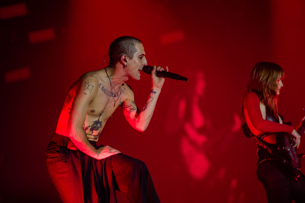 Clique para ver imagem em tamanho real
==============
shutterstock_editorial_Maneskin_In_Concert_In_Bari_It_13854094z.jpg shutterstock_editorial_Maneskin_In_Concert_In_Bari_It_13854094z.jpg