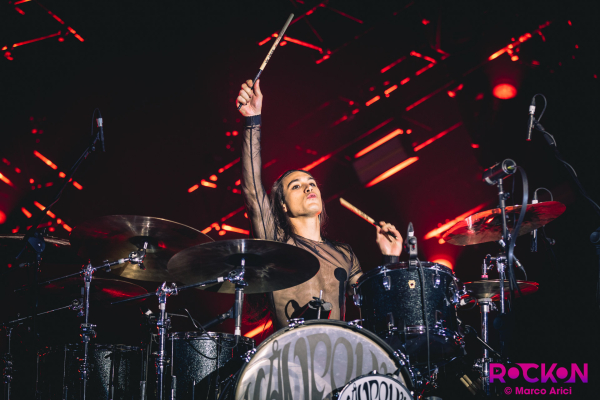 Clique para ver imagem em tamanho real
==============
Marco Arici / Rockon.it 
 Marco Arici / Rockon.it