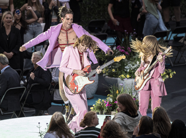 Clique para ver imagem em tamanho real
==============
218601012_mnsk-3.jpg 218601012_mnsk-3.jpg