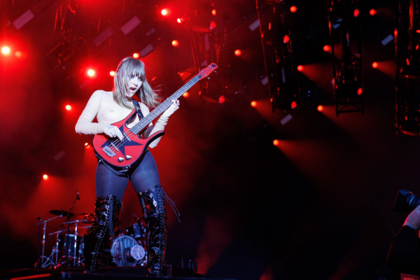 Clique para ver imagem em tamanho real
==============
T.BAUR FOR LRYTAS
T.BAUR FOR LRYTAS