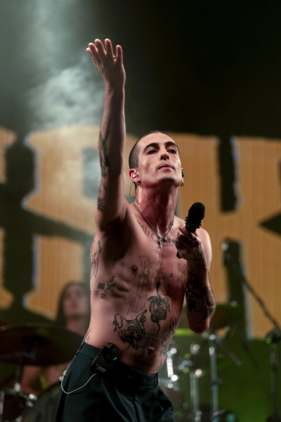 Clique para ver imagem em tamanho real
==============
Damiano_Glastonbury_4.jpg Damiano_Glastonbury_4.jpg