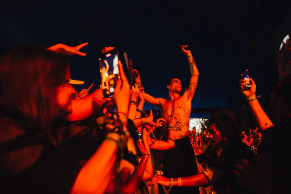 Clique para ver imagem em tamanho real
==============
Patrick Gunning / Dork
 Patrick Gunning / Dork