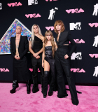 2023-09-12T232406Z_658865394_HP1EJ9C1T033J_RTRMADP_3_AWARDS-MTV-VMA.JPG