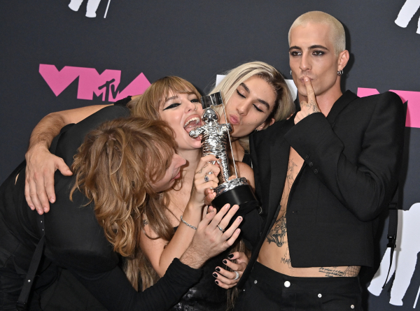 Clique para ver imagem em tamanho real
==============
MEGA1030106_Maneskin_025.jpg MEGA1030106_Maneskin_025.jpg