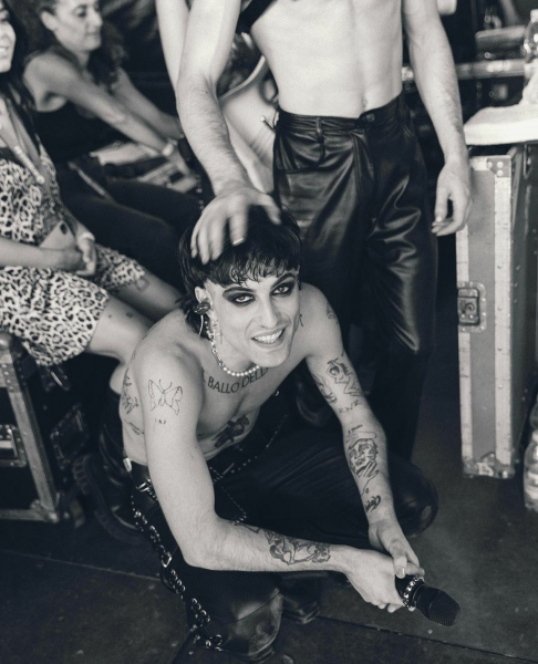 Clique para ver imagem em tamanho real
==============
-sh9o3r.jpg -sh9o3r.jpg