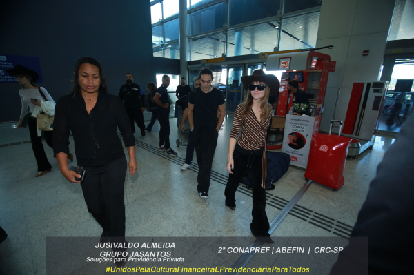 Clique para ver imagem em tamanho real
==============
MEGA1055731_Victoria_De_Angel_037.jpg MEGA1055731_Victoria_De_Angel_037.jpg