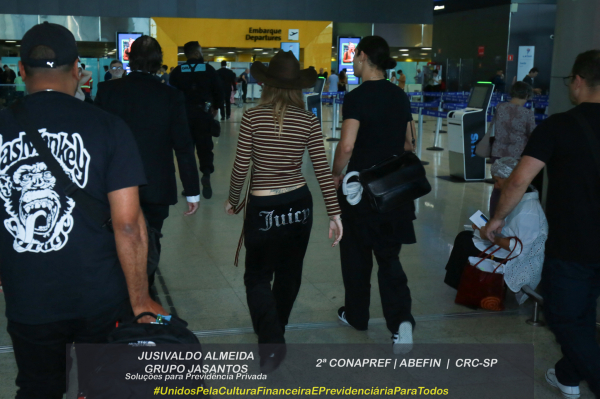Clique para ver imagem em tamanho real
==============
MEGA1055731_Victoria_De_Angel_059.jpg MEGA1055731_Victoria_De_Angel_059.jpg