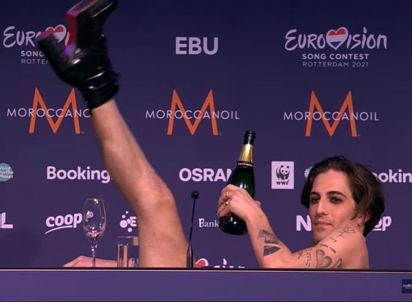 Clique para ver imagem em tamanho real
==============
2021-12-25_21_11_22.jpeg 2021-12-25_21_11_22.jpeg