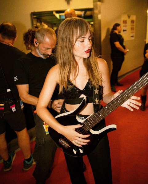 Clique para ver imagem em tamanho real
==============
Snapinsta_app_293068718_5384617814959292_6351480382653648151_n_1080.jpg Snapinsta_app_293068718_5384617814959292_6351480382653648151_n_1080.jpg