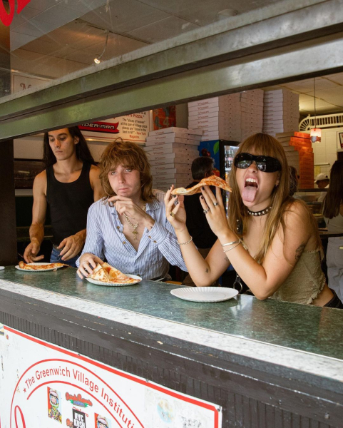 Clique para ver imagem em tamanho real
==============
Snapinsta_app_296063424_1477997875962933_8131271337765649459_n_1080.jpg Snapinsta_app_296063424_1477997875962933_8131271337765649459_n_1080.jpg