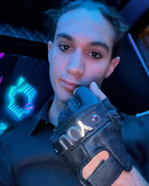 Clique para ver imagem em tamanho real
==============
Snapinsta_app_296173256_841653873491235_4409427682236581775_n_1080.jpg Snapinsta_app_296173256_841653873491235_4409427682236581775_n_1080.jpg