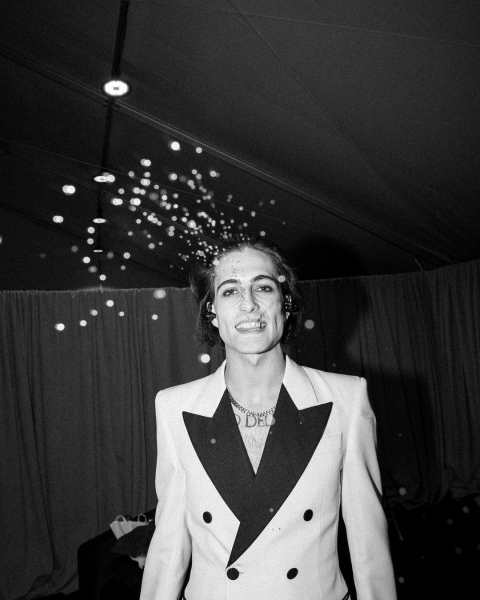 Clique para ver imagem em tamanho real
==============
Snapinsta_app_308661726_3353116381675323_8271617486865381562_n_1080.jpg Snapinsta_app_308661726_3353116381675323_8271617486865381562_n_1080.jpg