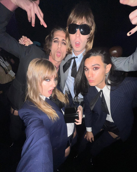 Clique para ver imagem em tamanho real
==============
Snapinsta_app_316182601_649434036686002_4117709789872878550_n_1080.jpg Snapinsta_app_316182601_649434036686002_4117709789872878550_n_1080.jpg