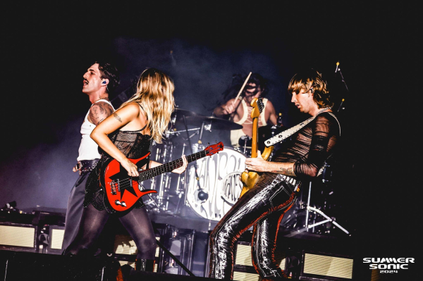Clique para ver imagem em tamanho real
==============
maneskin_14.jpg maneskin_14.jpg