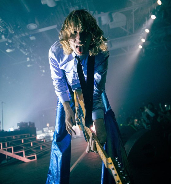 Clique para ver imagem em tamanho real
==============
Snapinsta_app_316700447_521252193250105_798361448053233447_n_1080.jpg Snapinsta_app_316700447_521252193250105_798361448053233447_n_1080.jpg