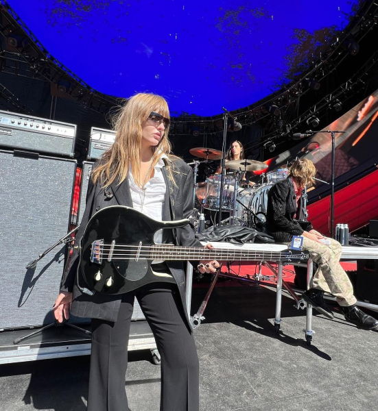 Clique para ver imagem em tamanho real
==============
Snapinsta_app_308245374_2918457008300362_4042804770305017898_n_1080.jpg Snapinsta_app_308245374_2918457008300362_4042804770305017898_n_1080.jpg