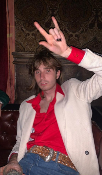 Clique para ver imagem em tamanho real
==============
FQI8a_eWUAcK0Hz.jpg FQI8a_eWUAcK0Hz.jpg